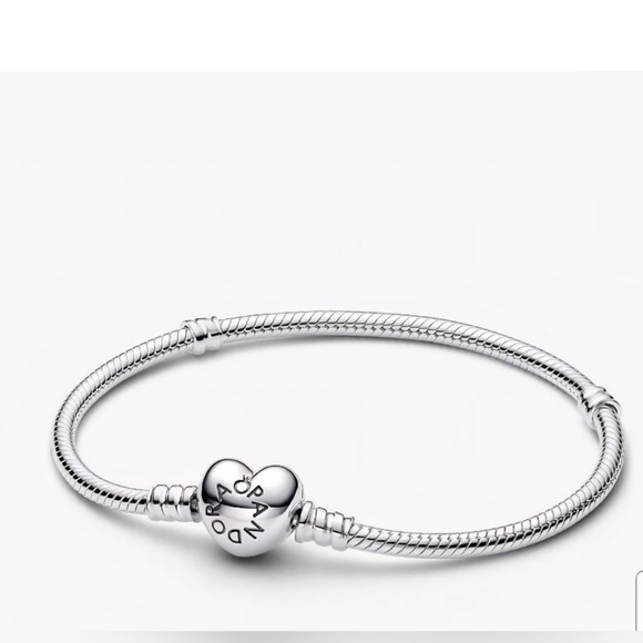 ⭐️Pandora Silver Heart Bracelet⭐️